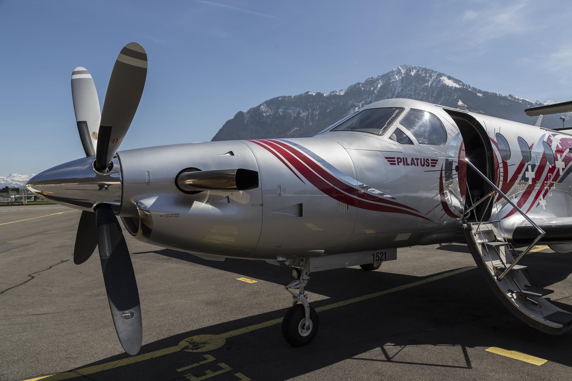 Private turboprop aircraft for regional charter